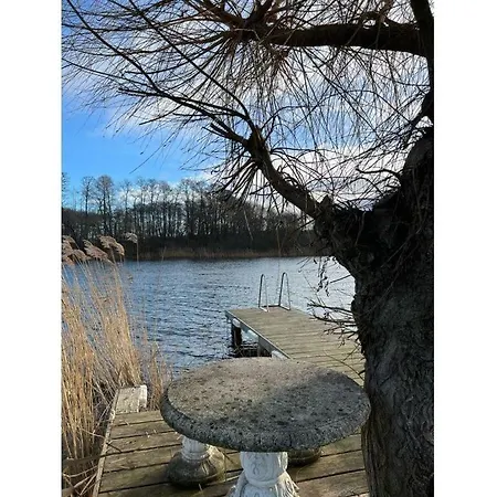 Schaal Lake Paradise Holiday home