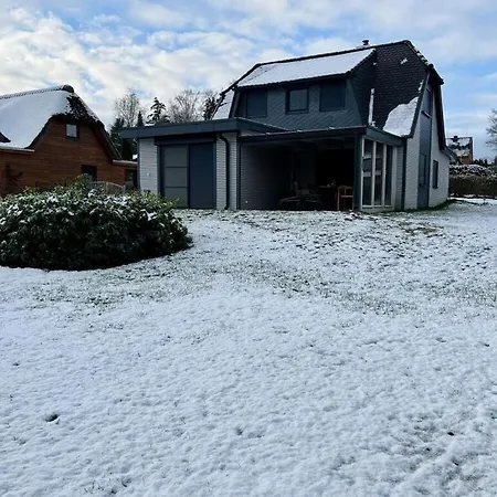 Schaal Lake Paradise Holiday home